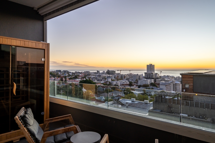 3 Bedroom Property for Sale in Sea Point Western Cape